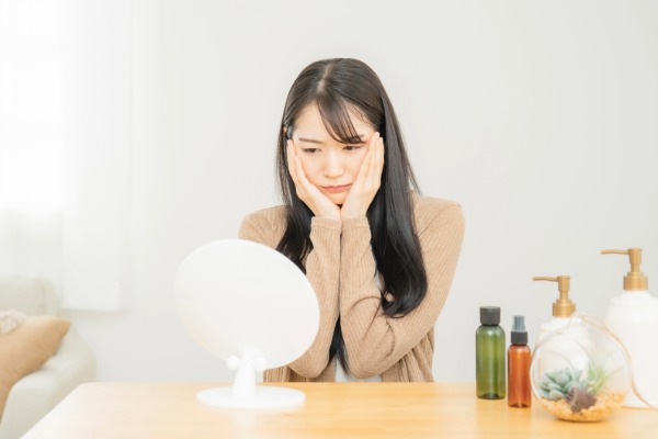 お菓子に手が伸びてしまう